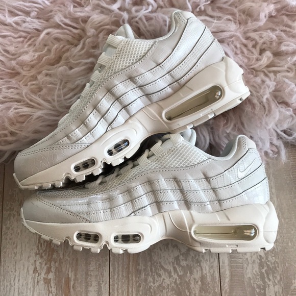NWTNike Air Max 95 Premium! - Picture 5 of 7